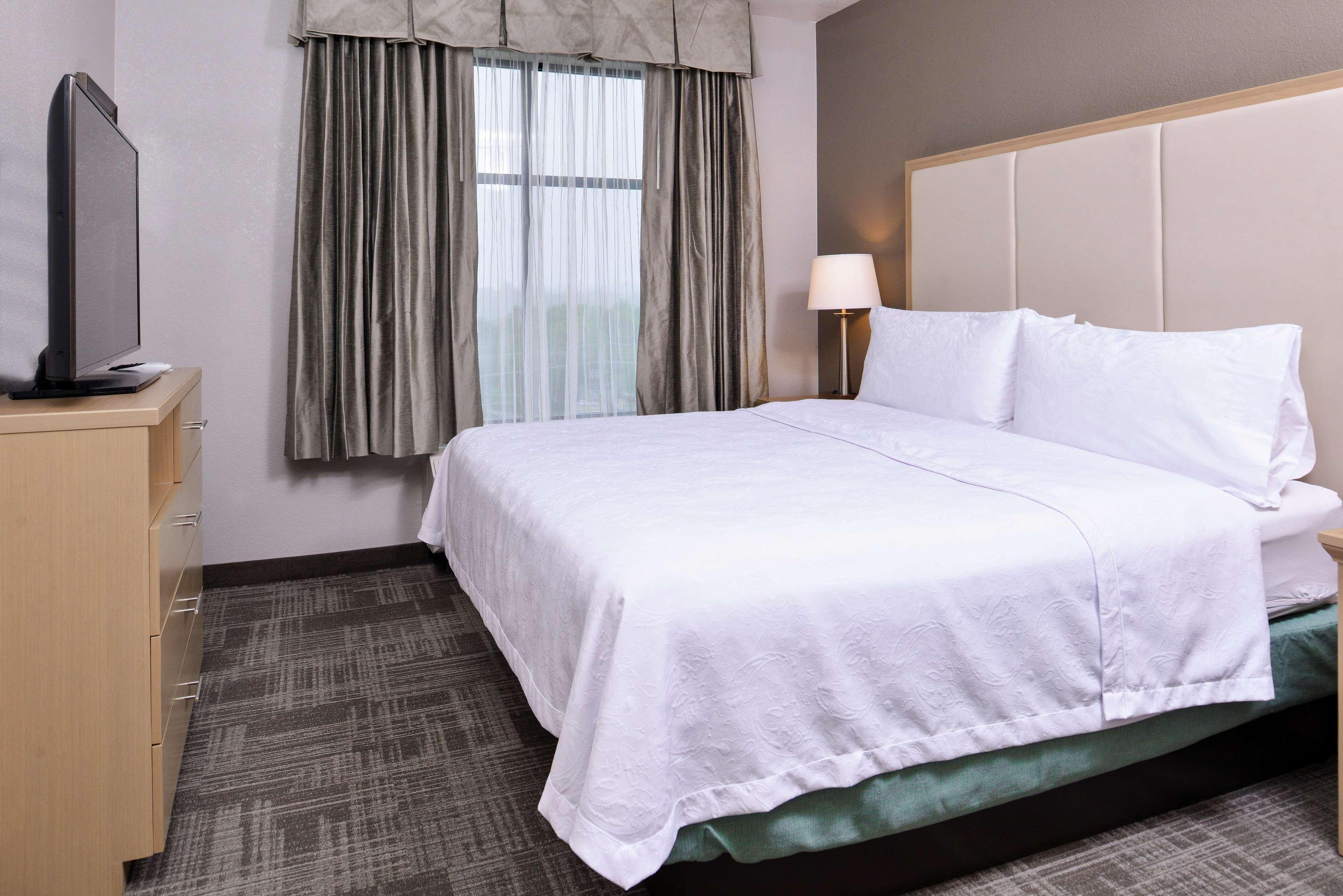 Homewood Suites Des Moines Airport Экстерьер фото