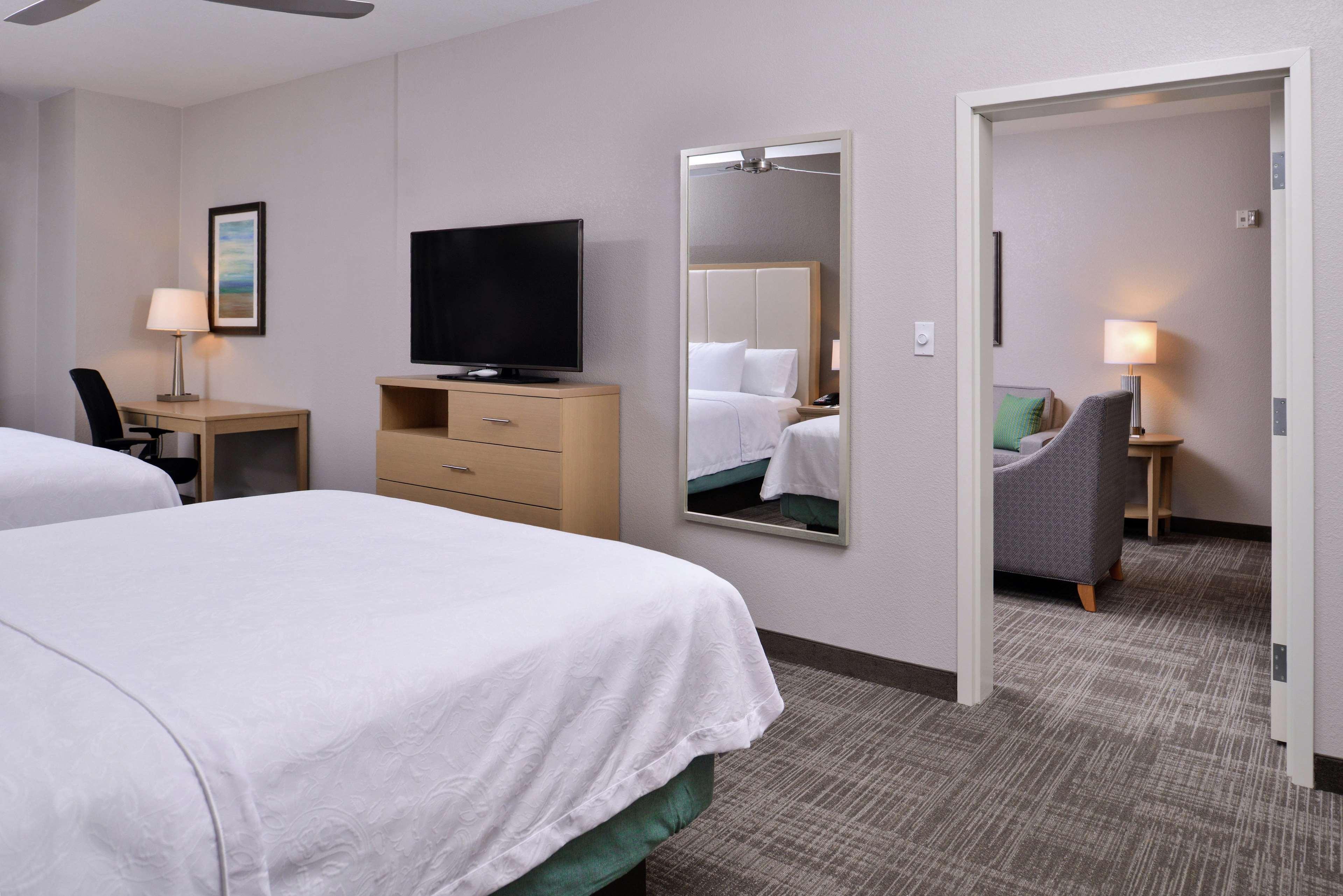 Homewood Suites Des Moines Airport Экстерьер фото